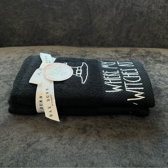 NWT Rae Dunn Embroidered ‘Where My Witches At?’ Hand Towels Set of 2 - Picture 4 of 8